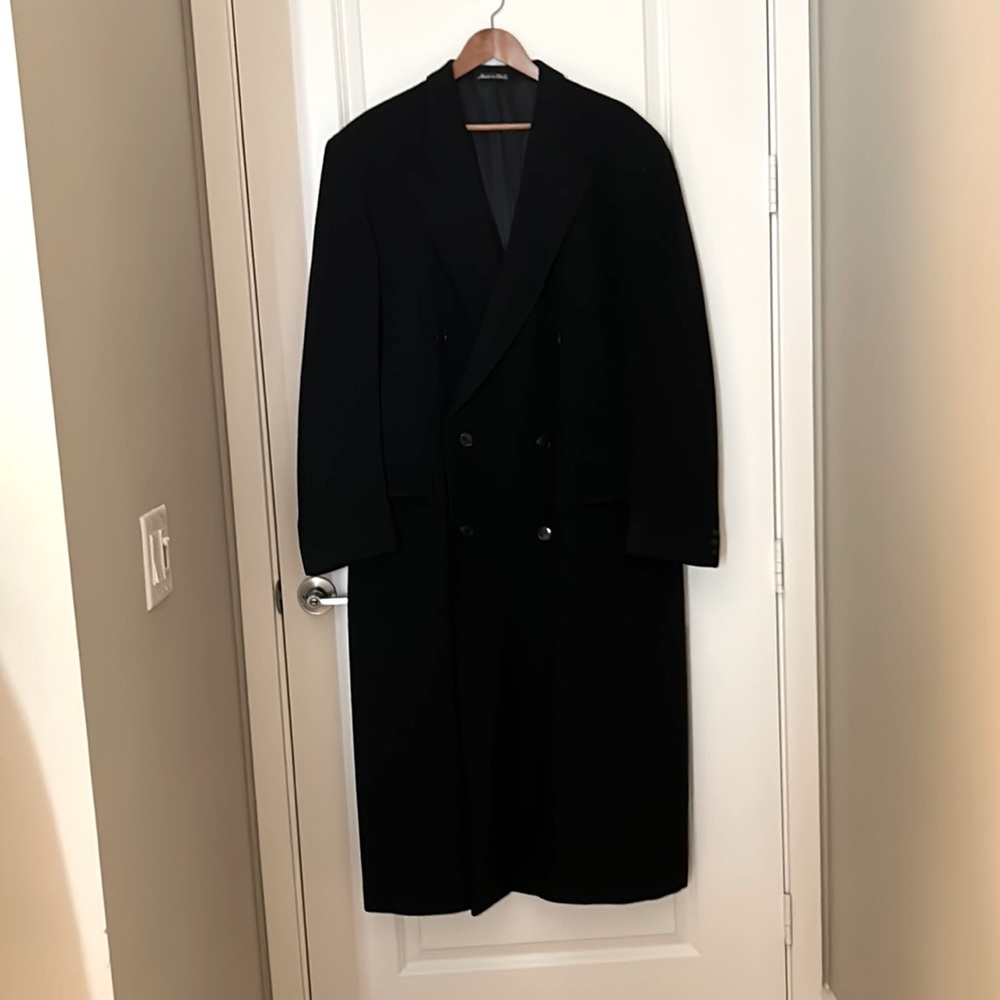Vintage like new long wool men’s coat.